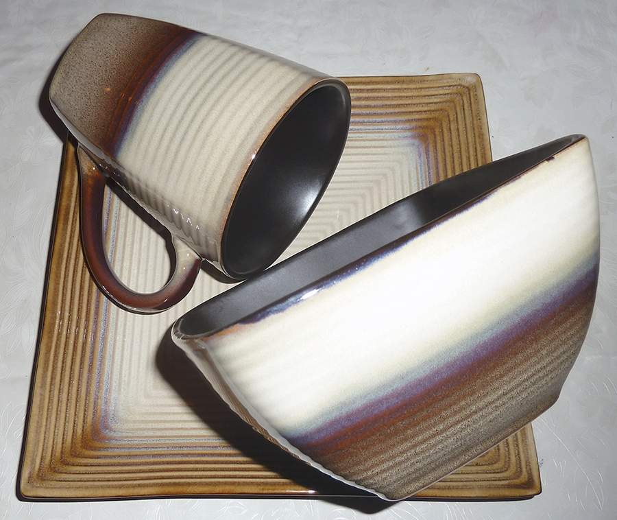 HTS33 Dinner Plate by Home Trends-1