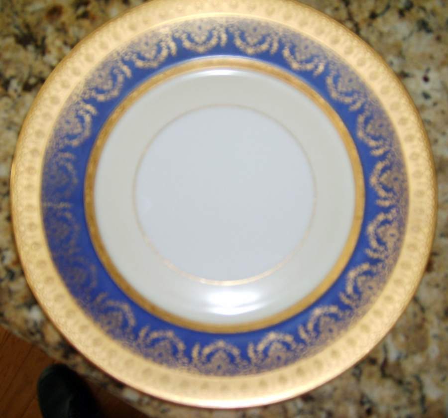 HUT2361 Dinner Plate by Hutschenreuther-1