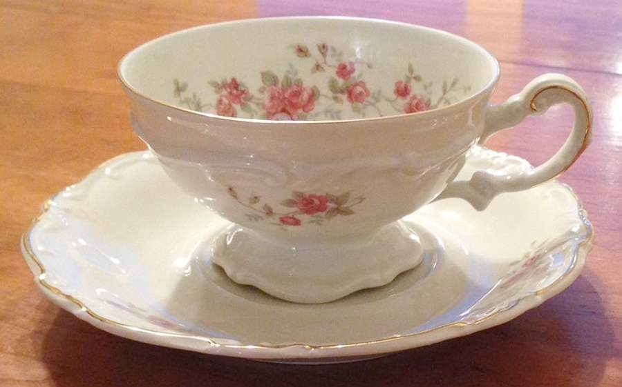 HEJ193 Footed Cup & Saucer Set by Hertel Jacob-1