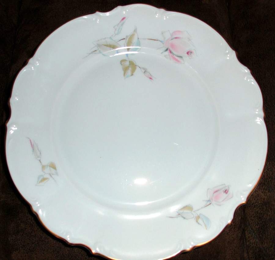 HUT2209 Dinner Plate by Hutschenreuther-1