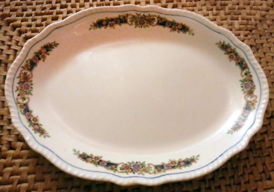 HLC4068 10" Oval Serving Platter by Homer Laughlin -1