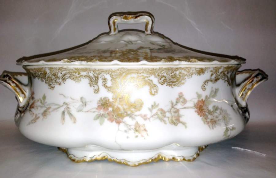 H4705 Tureen &  Lid by Haviland-1
