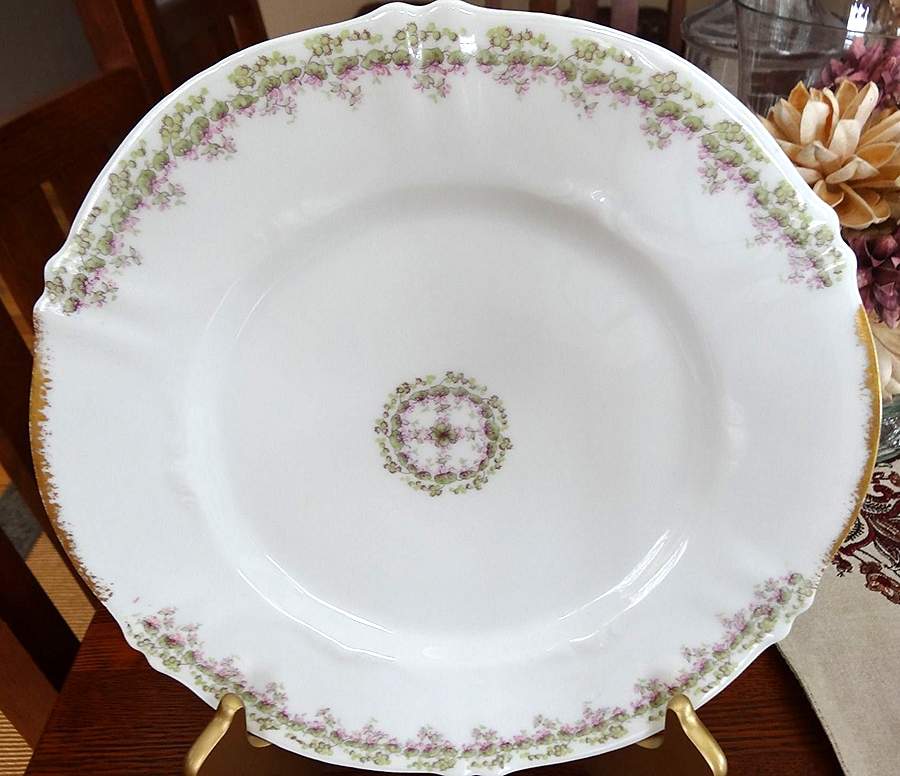 Schleiger 872-5 Dinner Plate by Haviland-1