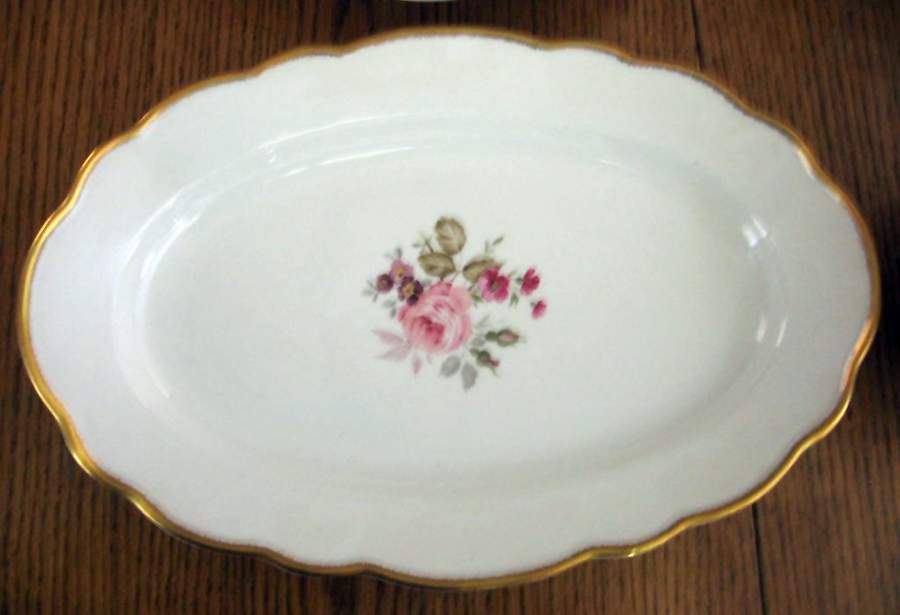 31384 14" Oval Serving Platter by Hutschenreuther-1