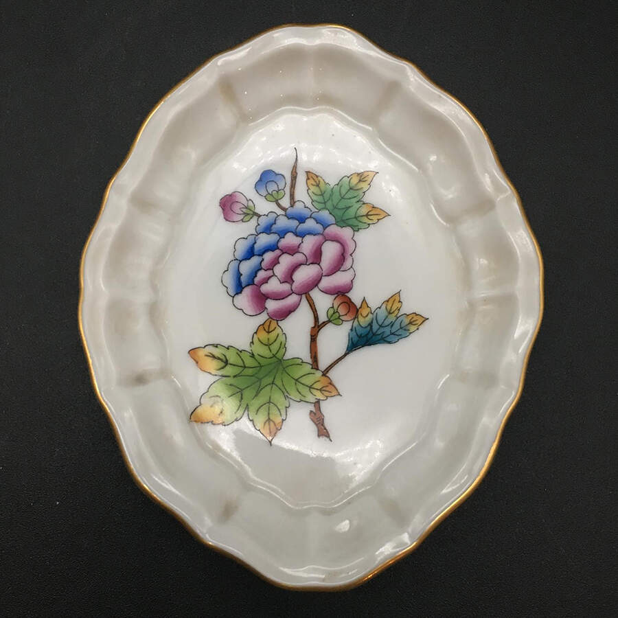 V 4" Oval Tray by Herend-1