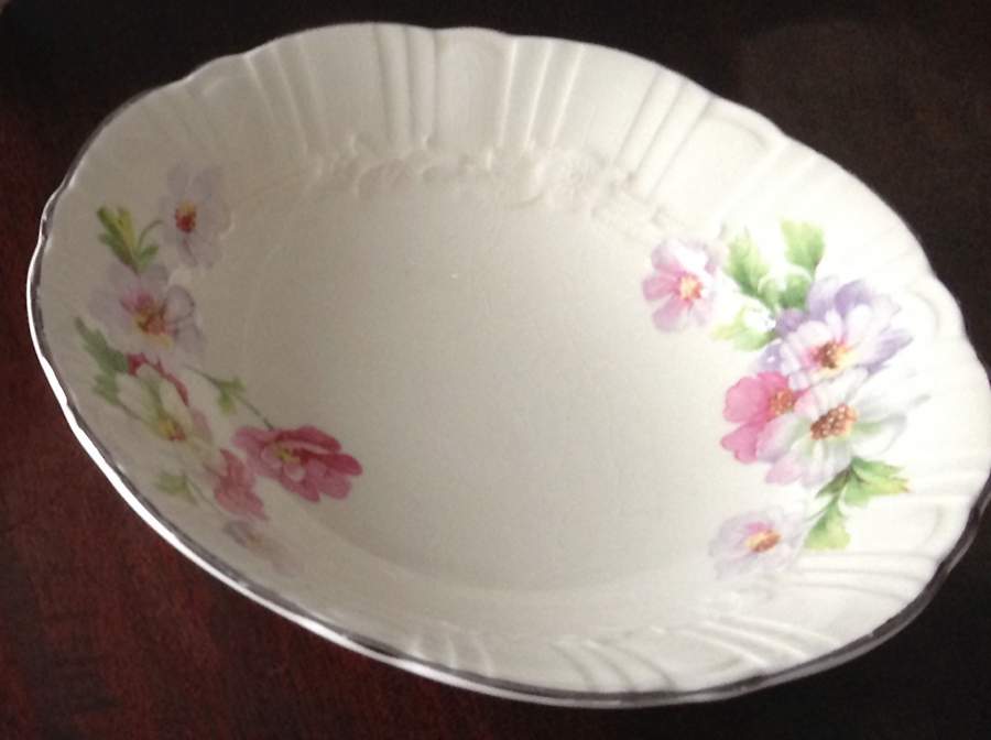Fluffy Rose (Coronet) Rim Soup Bowl by Homer Laughlin -1