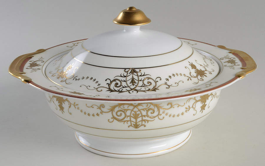HIN36 Round Covered Vegetable by The Hinode-1