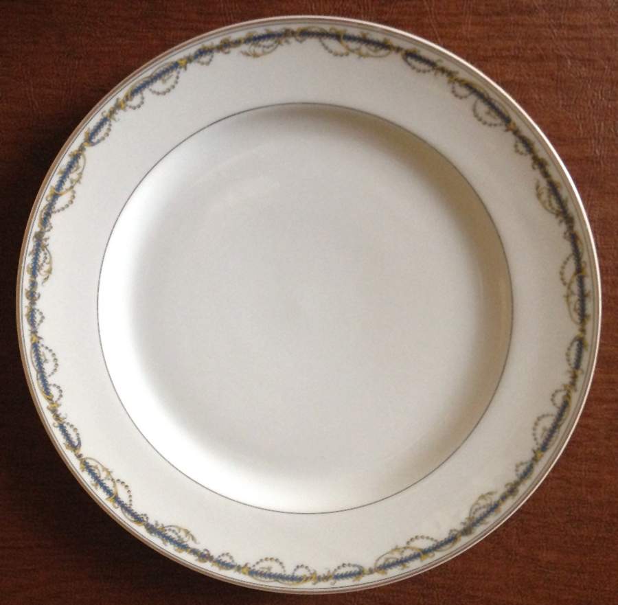 Schleiger 986-1 Dinner Plate by Haviland-1