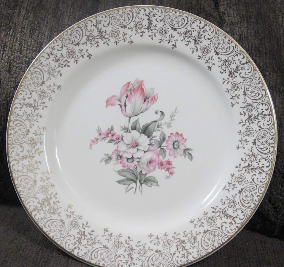 HLC4088 Salad Plate by Homer Laughlin -1