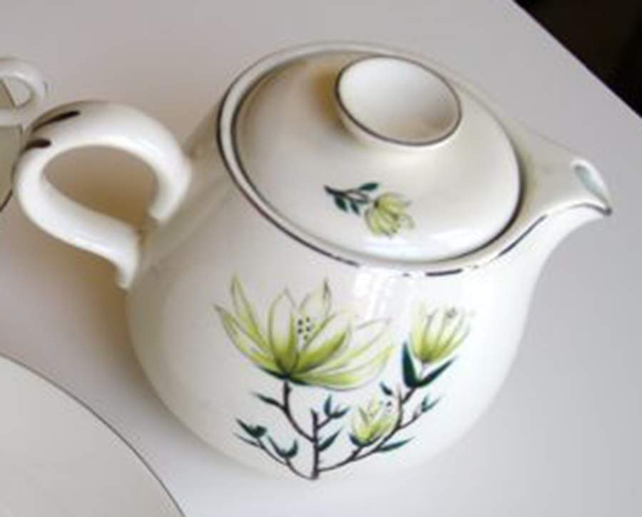HLC4089 Teapot & Lid by Homer Laughlin -1