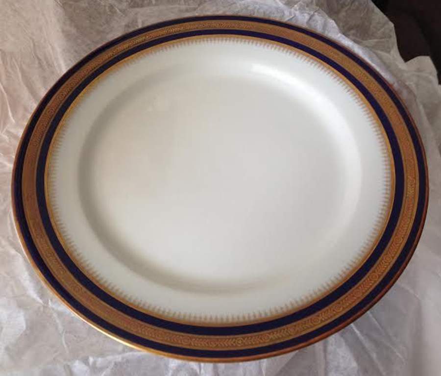 C1819 Dinner Plate by Hutschenreuther-1