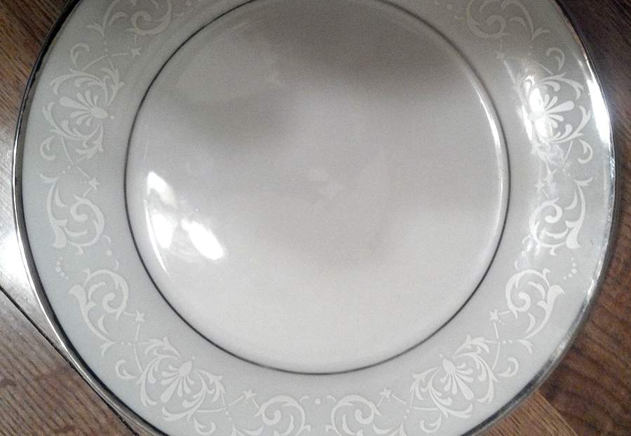 Platinum Palace Dinner Plate by Home Creations-1