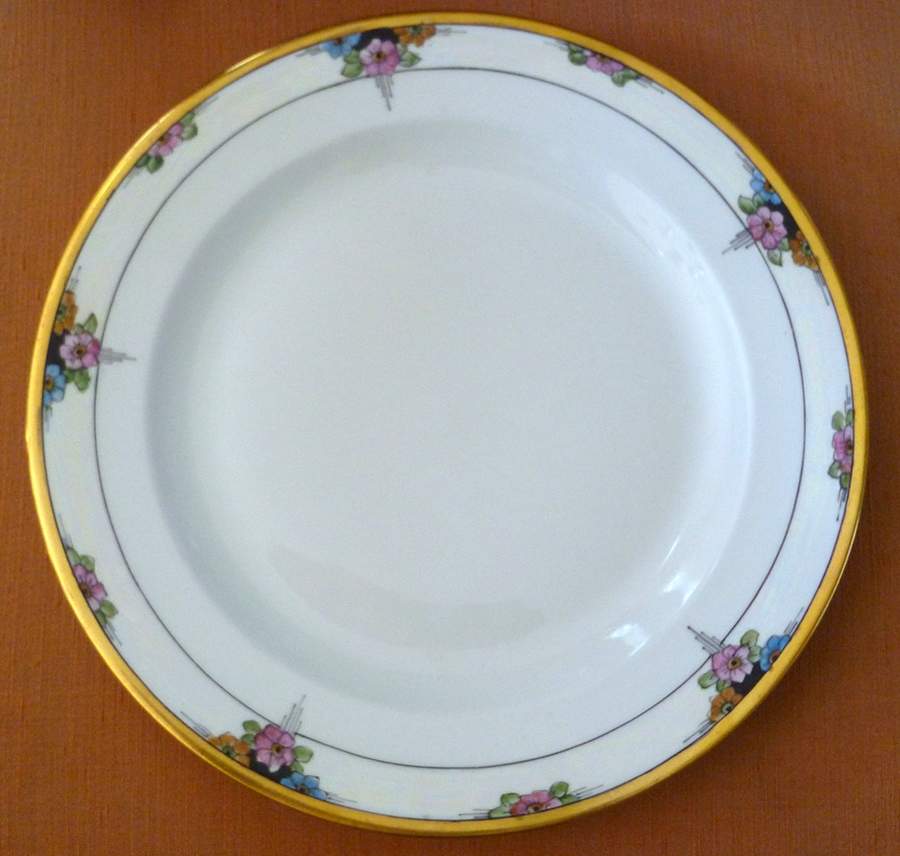 HUT2389 Dinner Plate by Hutschenreuther-1
