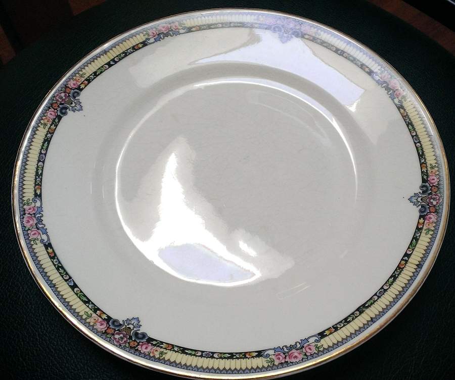 HLC4098 Dinner Plate by Homer Laughlin -1