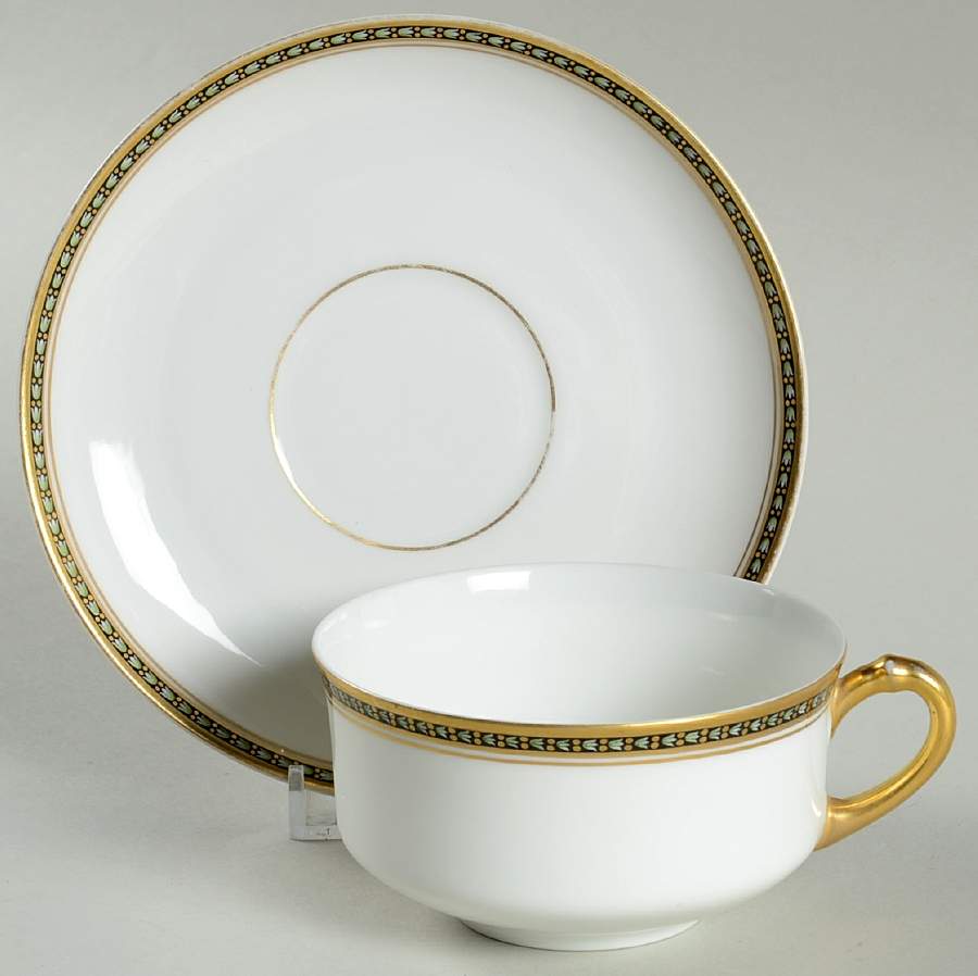 Regent Flat Cup & Saucer Set by Heinrich - H&C-1