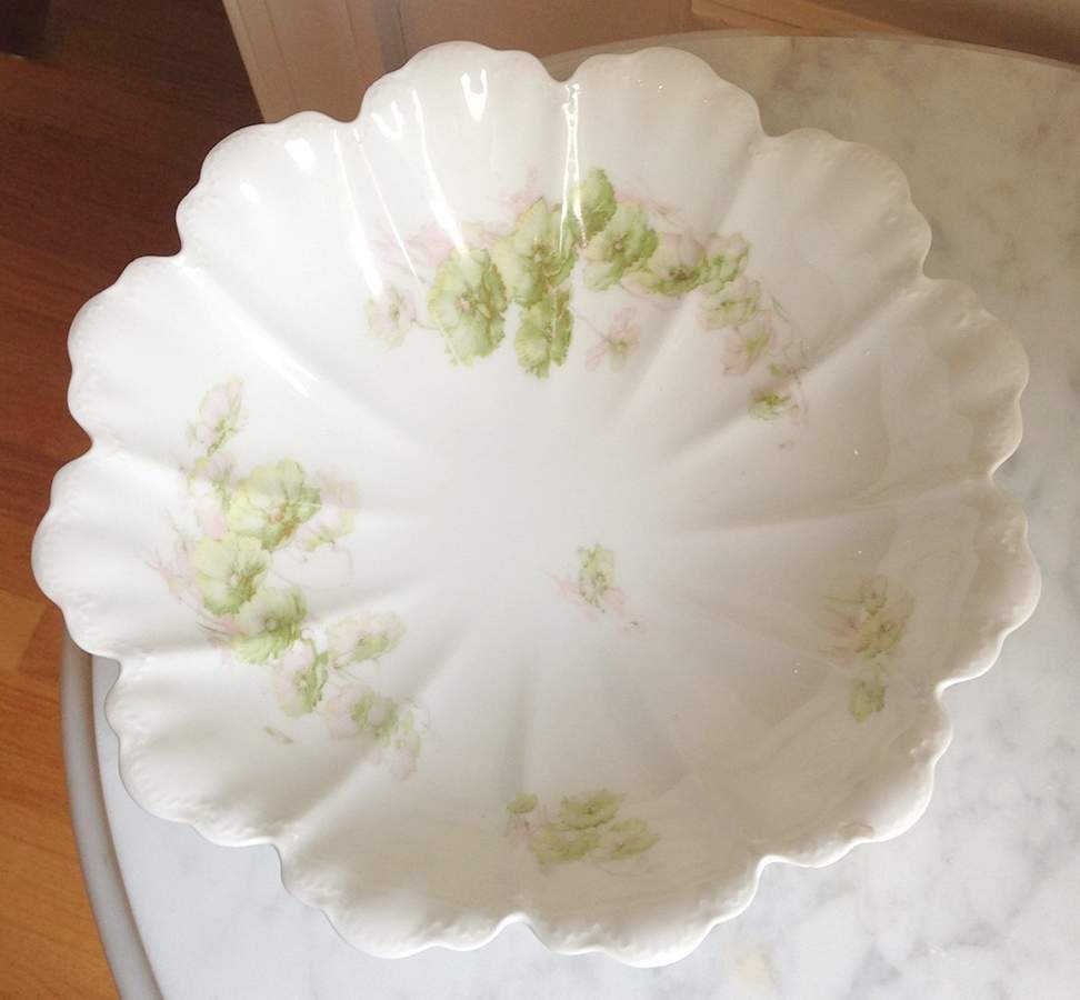 Schleiger 665-5 9" Round Vegetable Bowl by Haviland-1