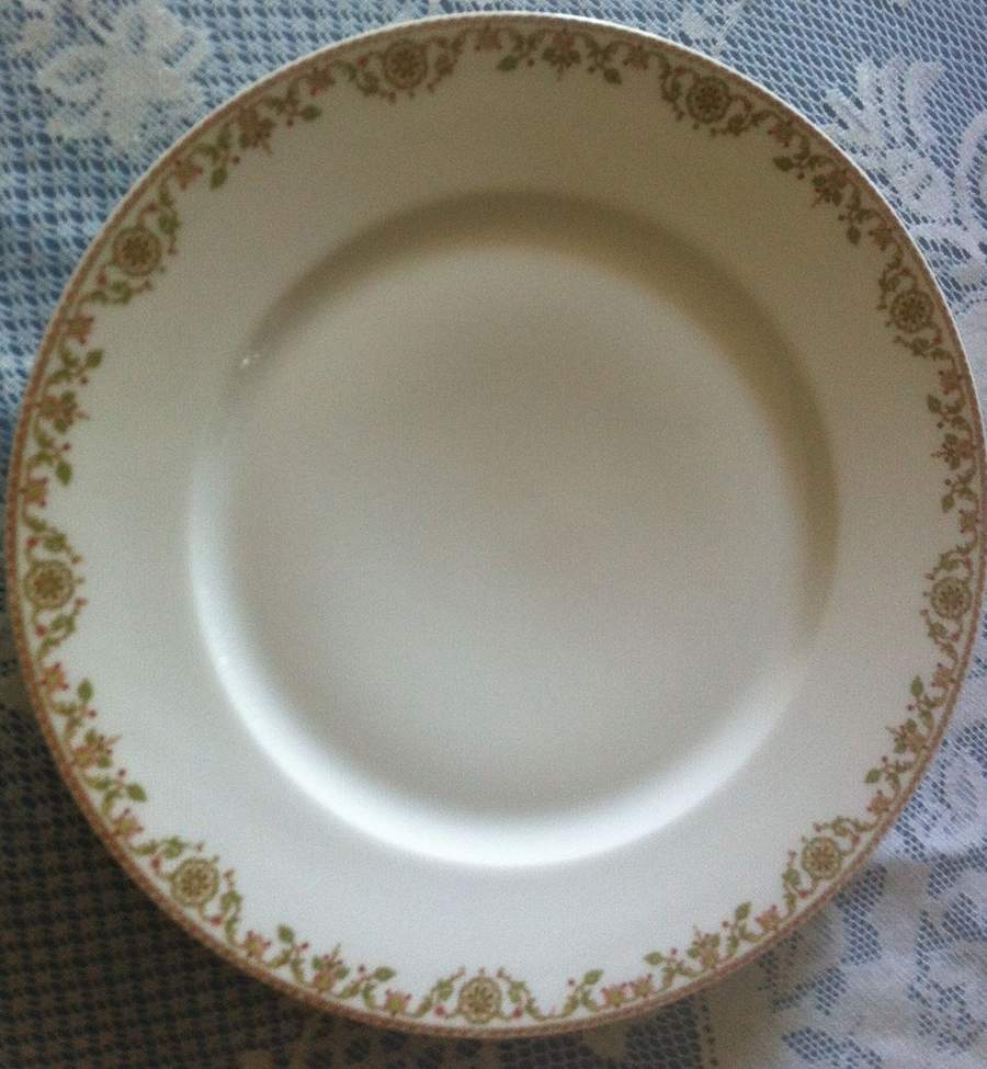 Schleiger 1082-2 Dinner Plate by Haviland-1
