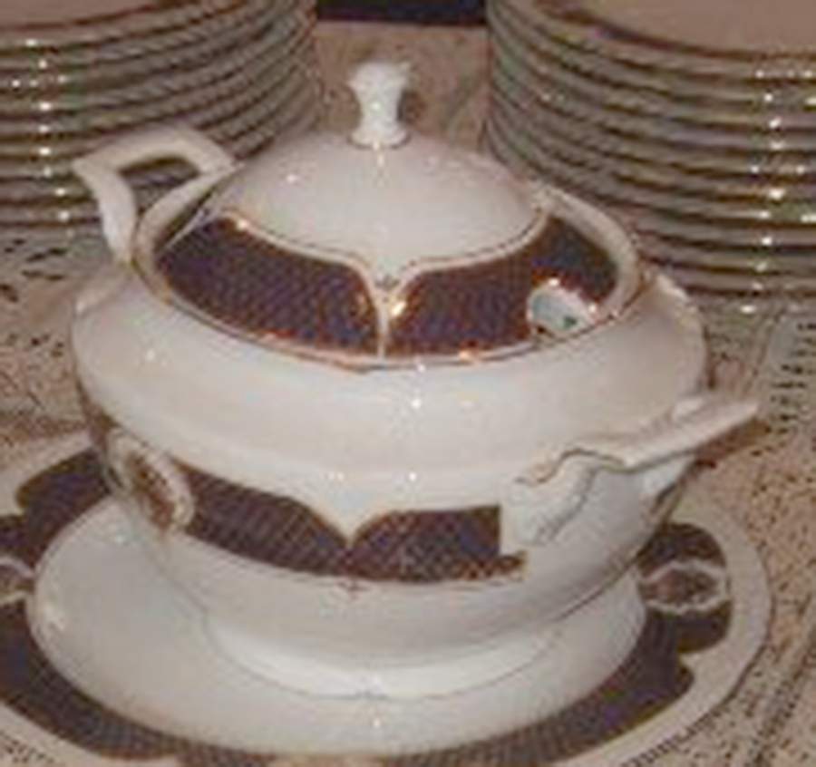 HEP112 Tureen &  Lid by Graf Von Henneberg-1