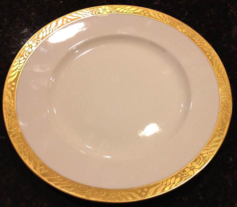 HUT2392 Dinner Plate by Hutschenreuther-1