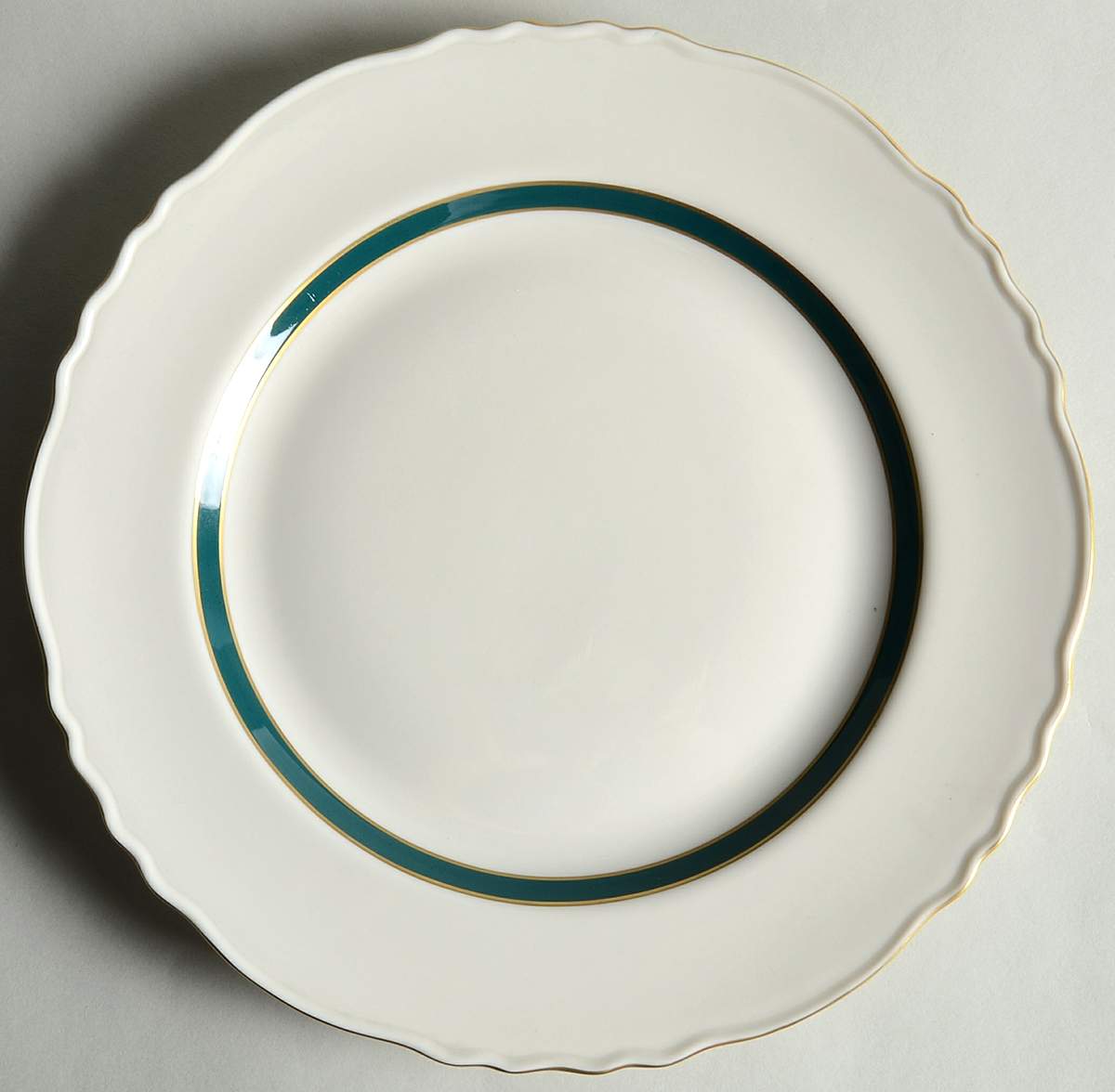 H4933 Dinner Plate by Haviland-1