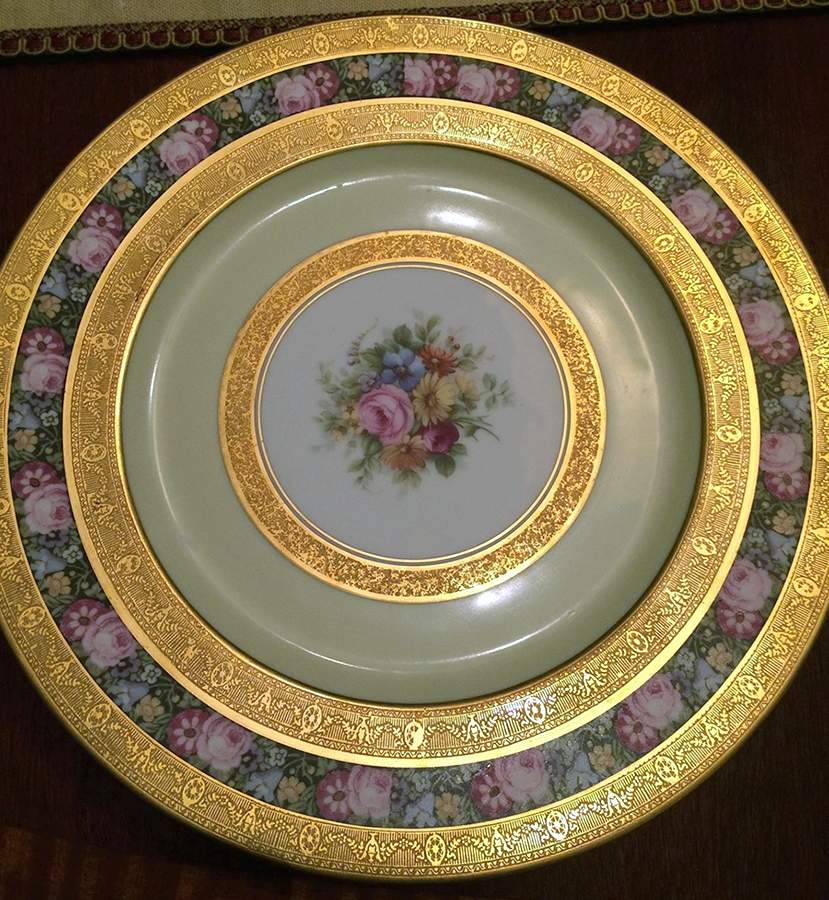 HC1424 Dinner Plate by Heinrich - H&C-1