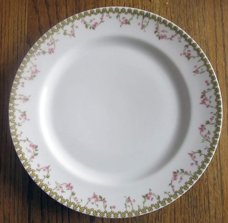 Schleiger 973-1 Dinner Plate by Haviland-1