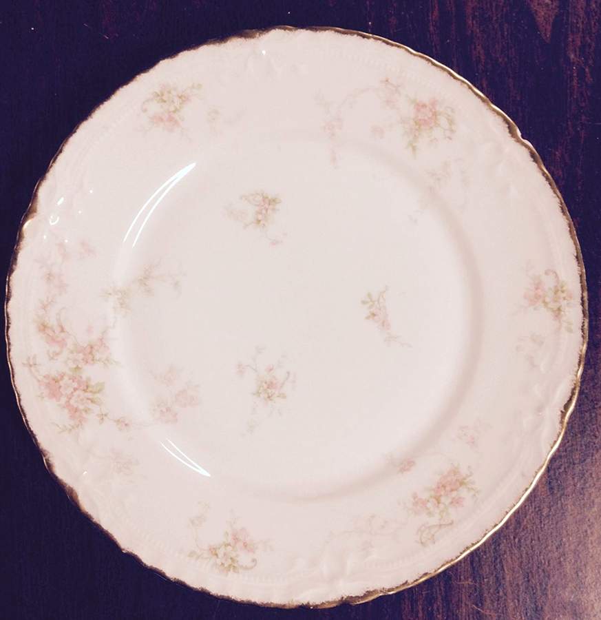 H4946 Dinner Plate by Haviland-1
