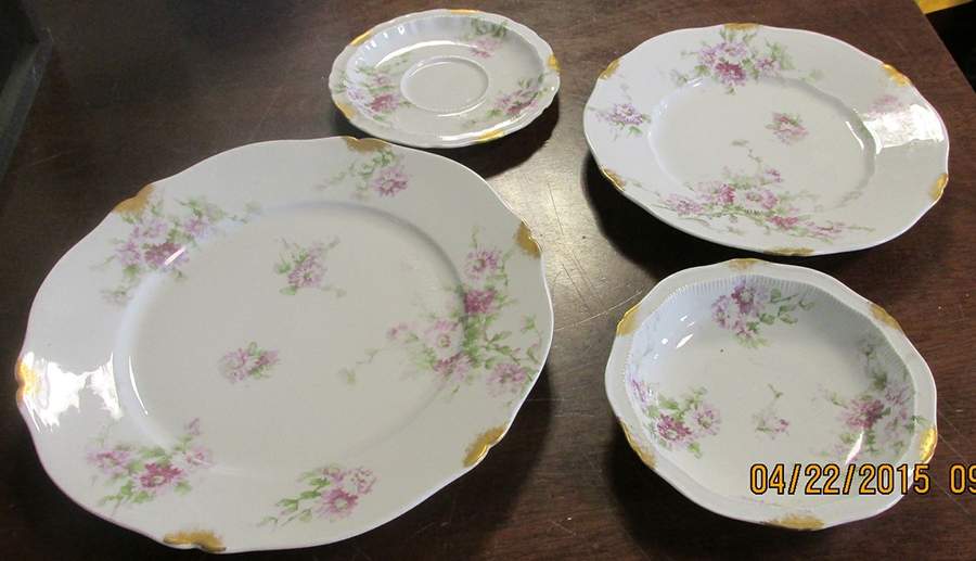 H4732 Fruit/Dessert (Sauce) Bowl by Haviland-1
