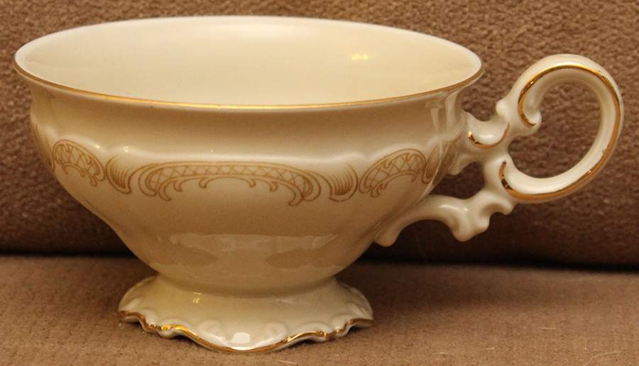 7444 Footed Cup by Hutschenreuther-1