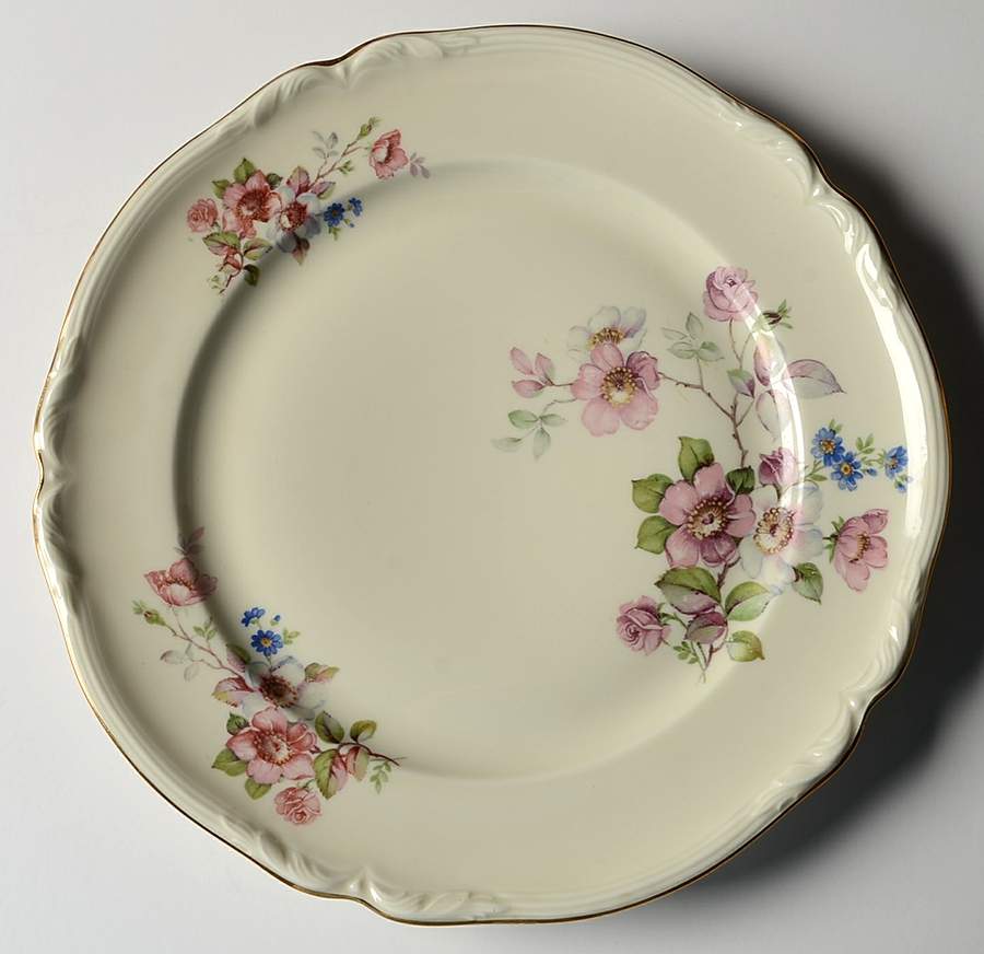 HUT3336 Dinner Plate by Hutschenreuther-1