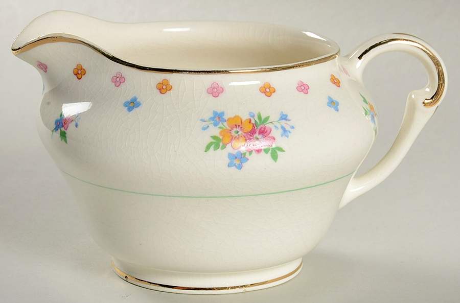 HCR13 Creamer by Harlem-1