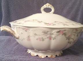 Schleiger 449-4 Tureen &  Lid by Haviland-1