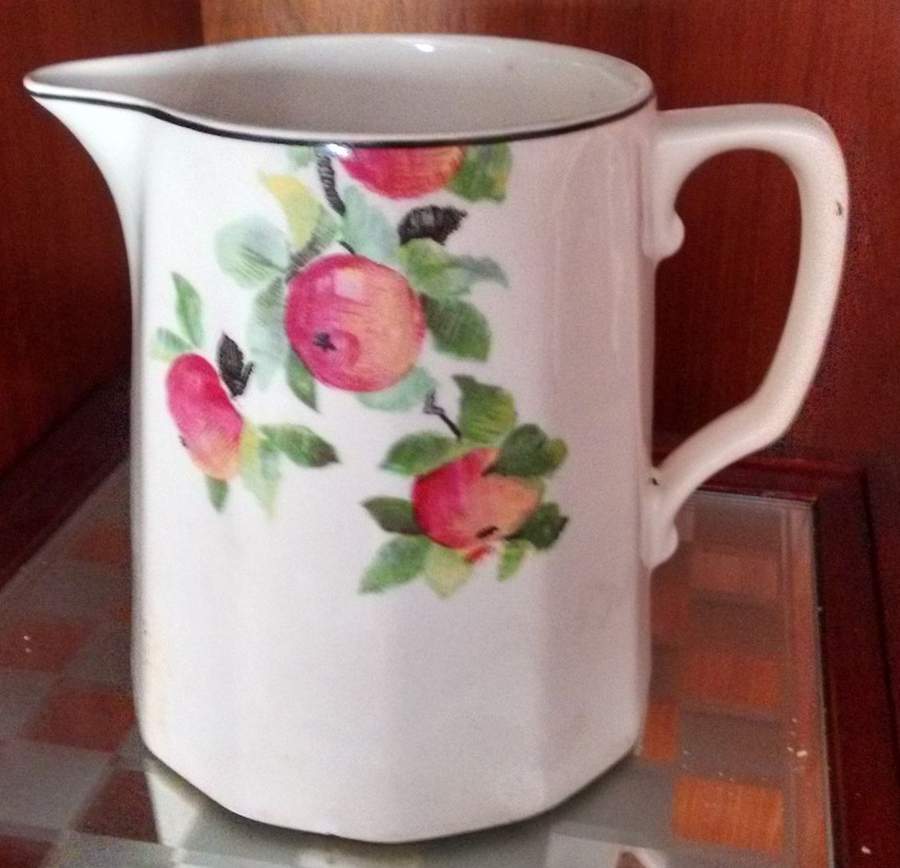 Crayon Apple Batter Jug No Lid by Harker-1
