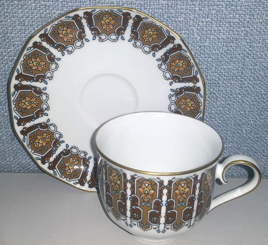 HUT3349 Flat Cup & Saucer Set by Hutschenreuther-1