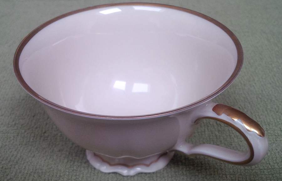 5594 Footed Cup by Hutschenreuther-1