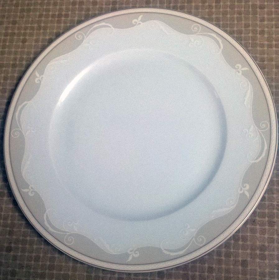 HC1479 Dinner Plate by Heinrich - H&C-1