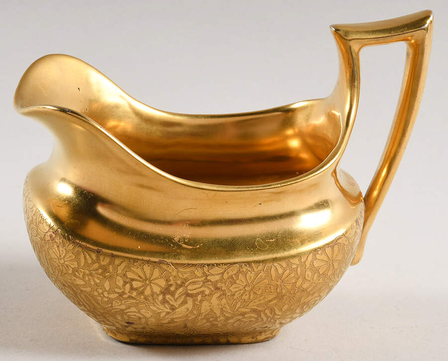 2821 Creamer by Hutschenreuther-1