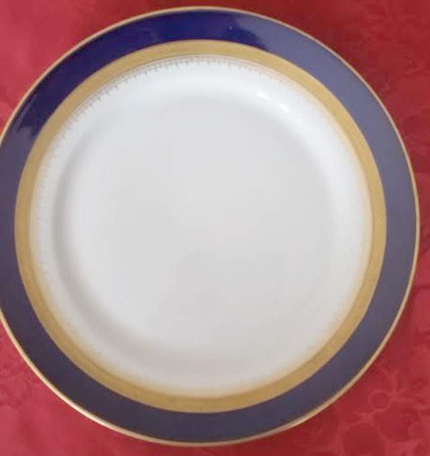 8556 Dinner Plate by Hutschenreuther-1