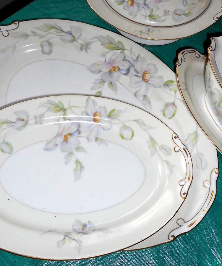 HIR95 16" Oval Serving Platter by Hira China-1