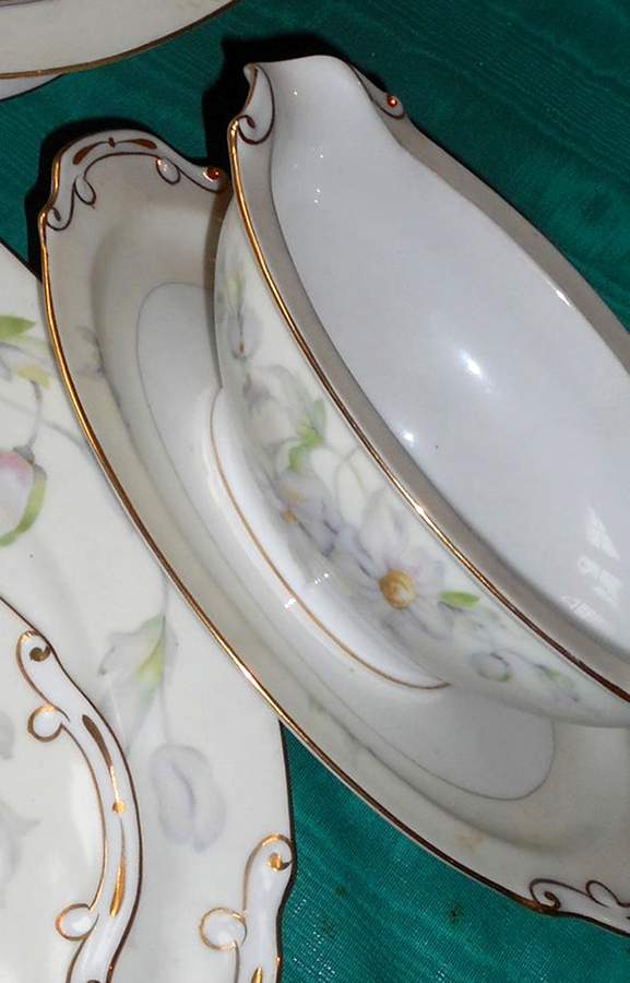 HIR95 Gravy Boat with Attached Underplate by Hira China-1