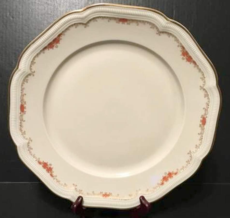 HUT2447 Dinner Plate by Hutschenreuther-1