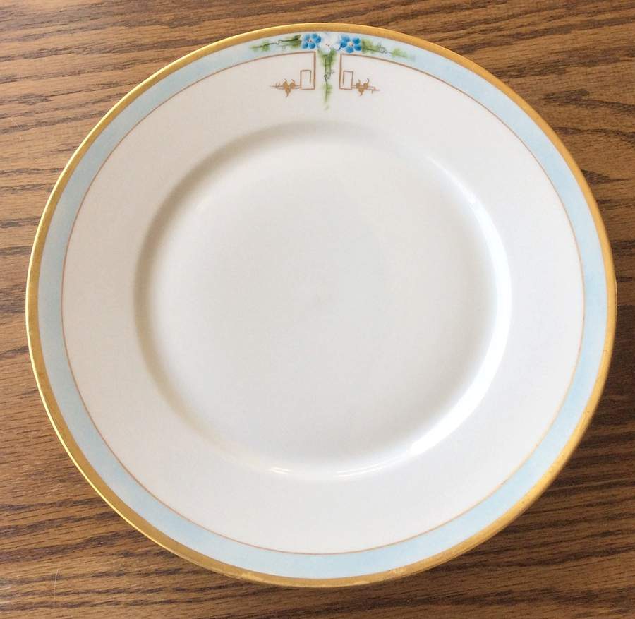 HUT2448 Dinner Plate by Hutschenreuther-1