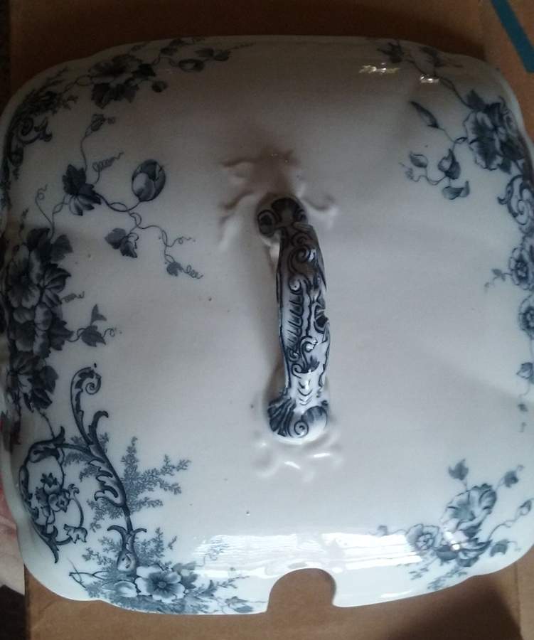 Osborne-Blue Lid for Tureen by Sampson Hancock & Sons-1