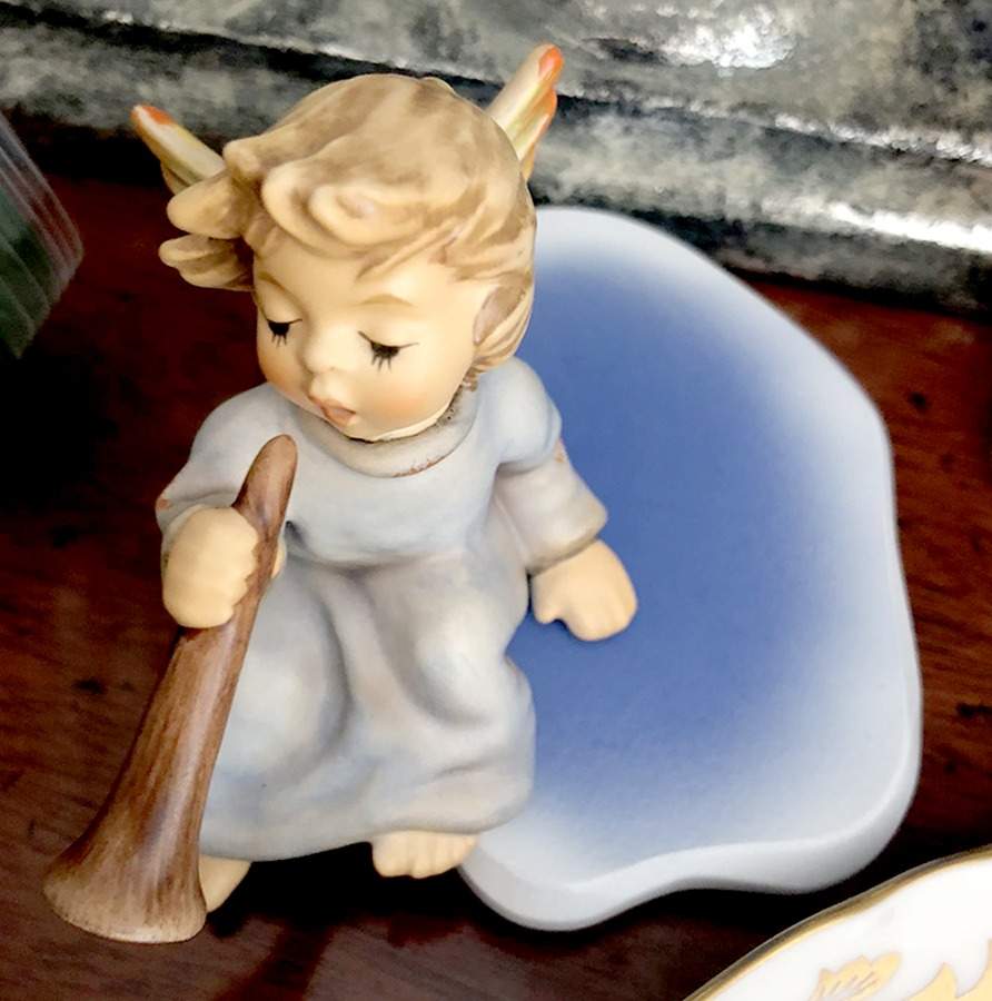 Heavenly Time Tm8-Heavenly Time - No Box by M.I. Hummel-1