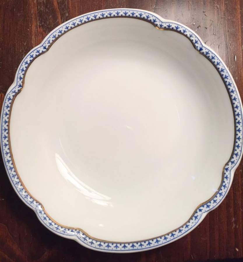 HUT2455 Dinner Plate by Hutschenreuther-1