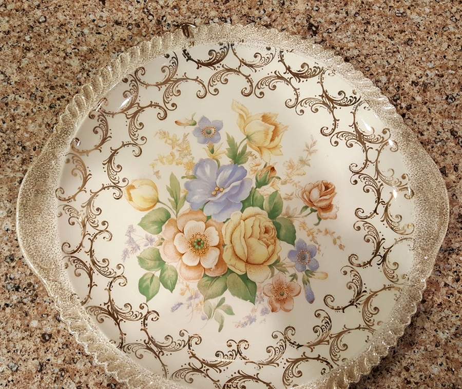 HMU17 Cake Plate by Hampton China-1