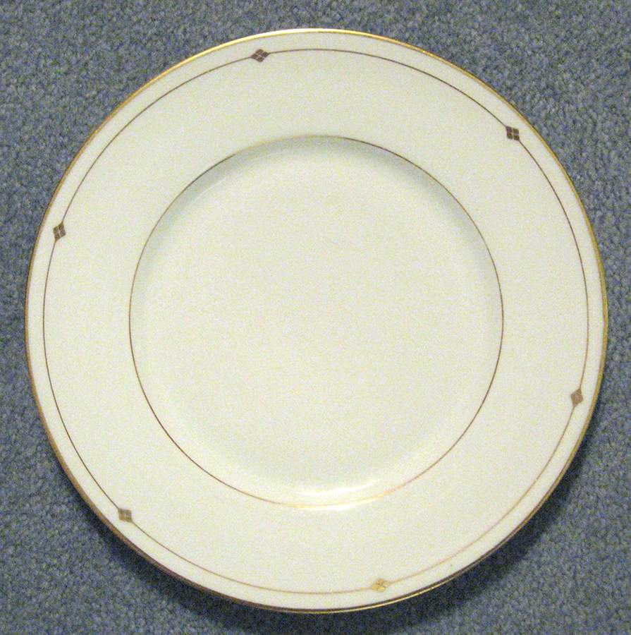 HBU27 Dinner Plate by Hub China-1