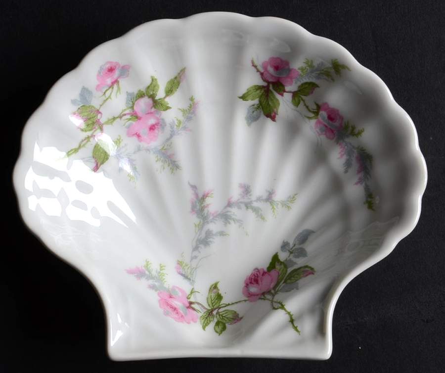 Sylvia White (Torse Shape, No Trim) 4" Shell Shaped Dish by Haviland-1