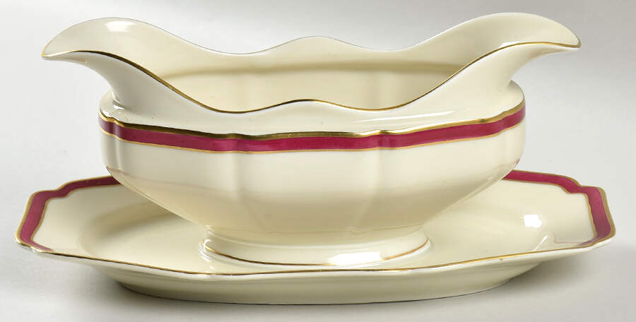 15504 Gravy Boat with Attached Underplate by Heinrich - H&C-1