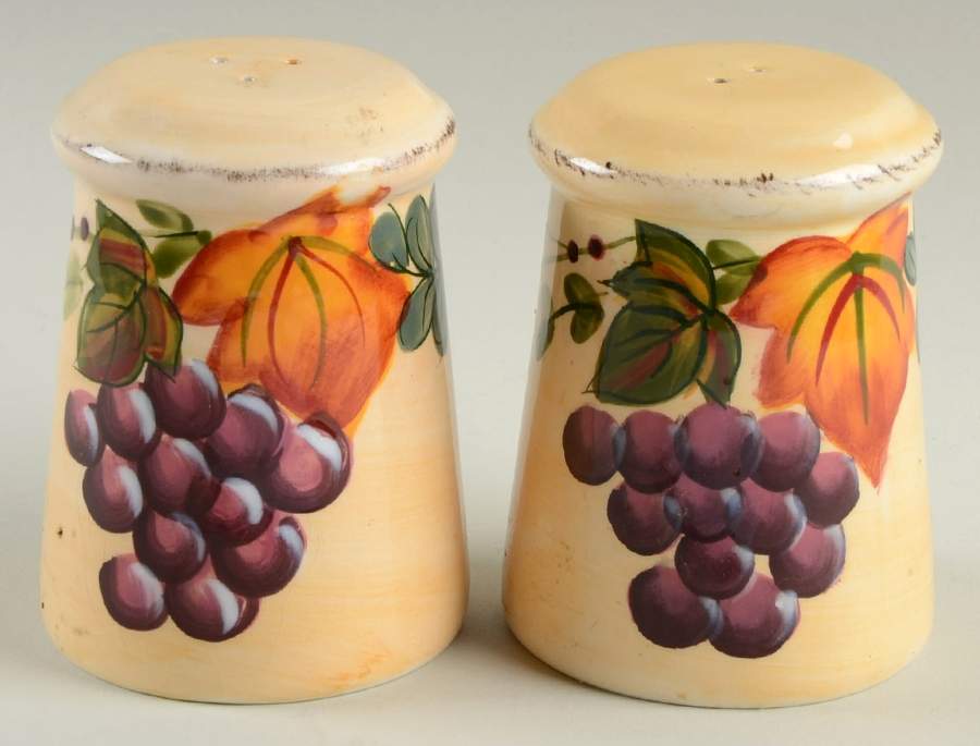 HMA15 Salt & Pepper Set by Home Accents-1